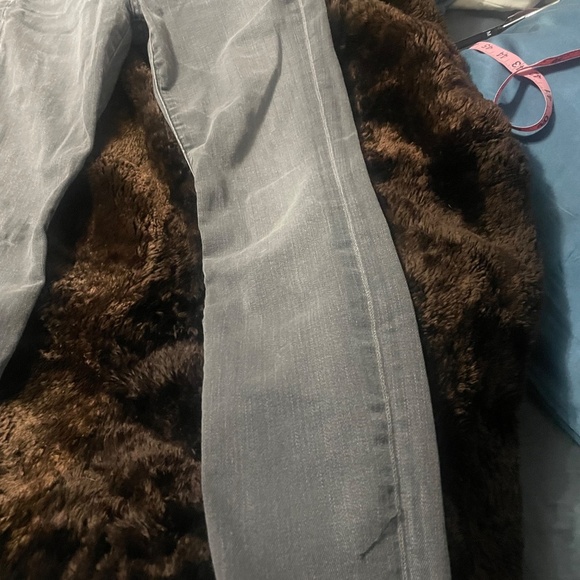 7 for all mankind Low-Mid Rise Skinny Jeans Copped Raw Hem Gray Faded Black - Picture 3 of 12